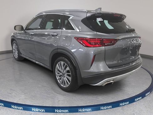 Used 2023 INFINITI QX50 Luxe FWD image 9