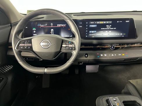 Used 2023 Nissan Ariya AWD image 13