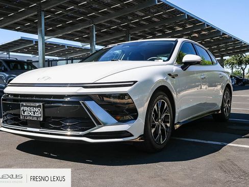 Used 2024 Hyundai Sonata SEL image 3