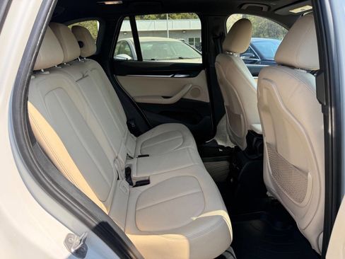 Used 2017 BMW X1 xDrive28i image 15