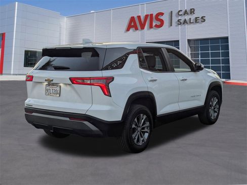 Used 2025 Chevrolet Equinox LT image 6