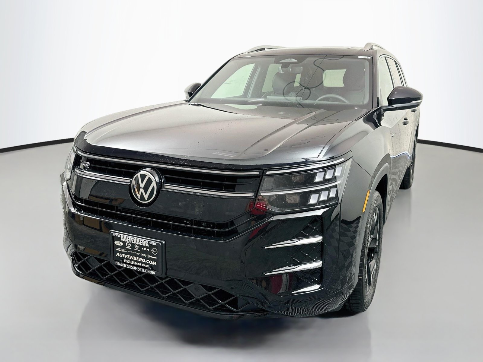 New 2027 Volkswagen Atlas SEL R-Line AWD/4WD image 3