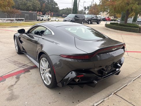 Used 2019 Aston Martin V8 Vantage Coupe image 6