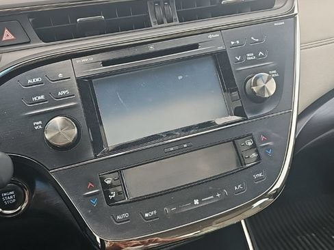 Used 2017 Toyota Avalon Limited w/ Carpet Mat Package FWD image 14