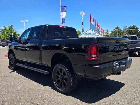 Certified 2025 RAM 2500 Big Horn AWD/4WD image 6