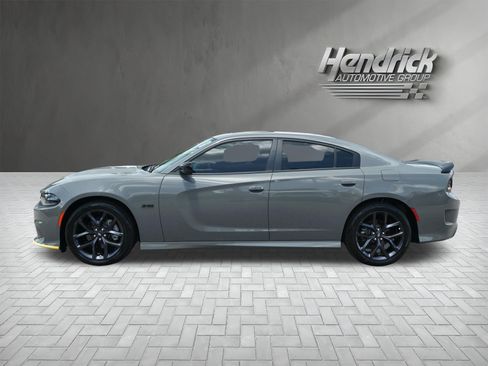 Used 2023 Dodge Charger R/T w/ Plus Group RWD image 7