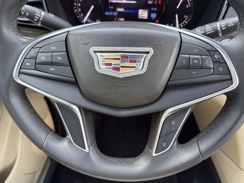Used 2018 Cadillac XT5 FWD image 27