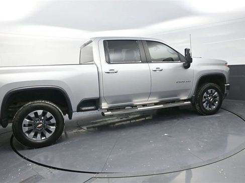 Used 2022 Chevrolet Silverado 2500 LT w/ All Star Edition image 8