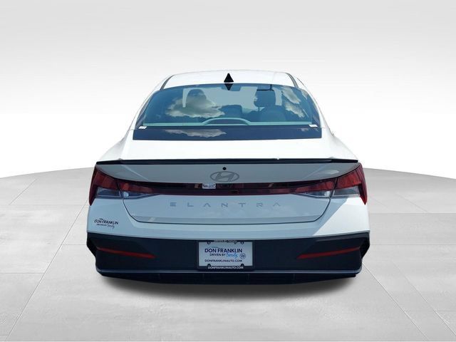 New 2026 Hyundai Elantra Sport FWD image 4