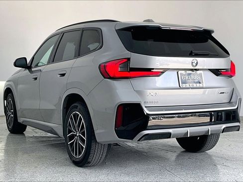 Used 2025 BMW X1 xDrive28i image 2