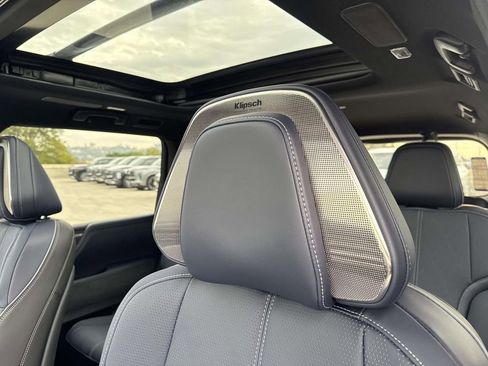 New 2026 INFINITI QX80 4WD image 21