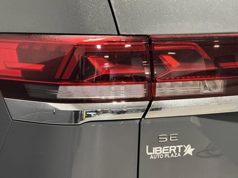New 2026 Volkswagen Atlas SE image 16