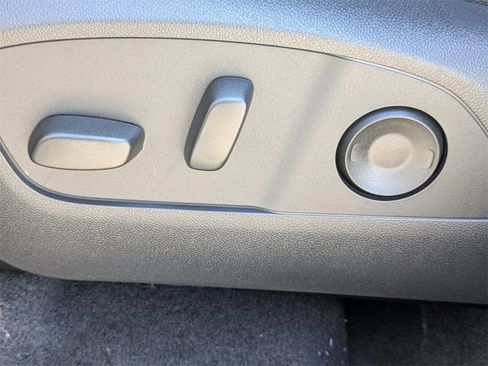 New 2026 Chevrolet Traverse LT w/ Enhanced Driving Package image 21