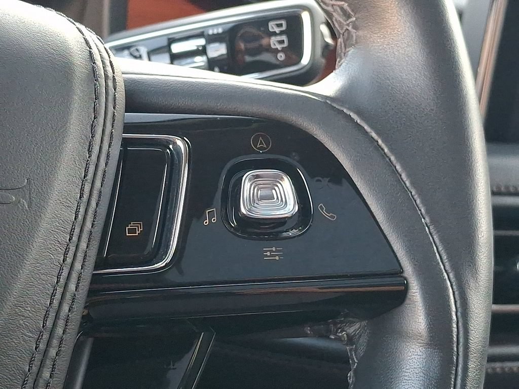 Used 2024 Lincoln Aviator Reserve w/ Equipment Group 201A AWD/4WD image 26
