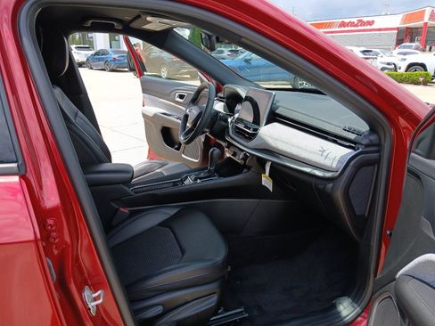 Used 2024 Jeep Compass Latitude AWD/4WD image 23