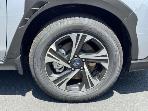 Certified 2025 Subaru Crosstrek 2.0i Premium image 7