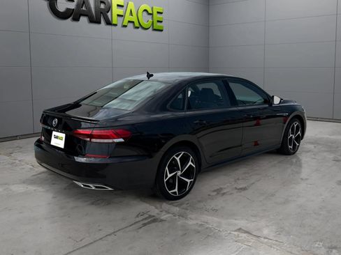 Used 2022 Volkswagen Passat 2.0T R-Line FWD image 12