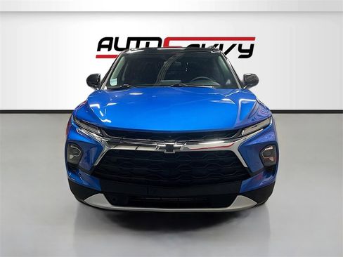 Used 2024 Chevrolet Blazer LT w/ Midnight/Sport Edition image 2
