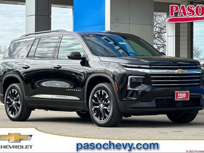 New 2026 Chevrolet Traverse LT w/ Sun and Wheel Package