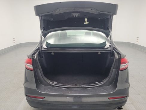 Used 2020 Ford Fusion SE image 29