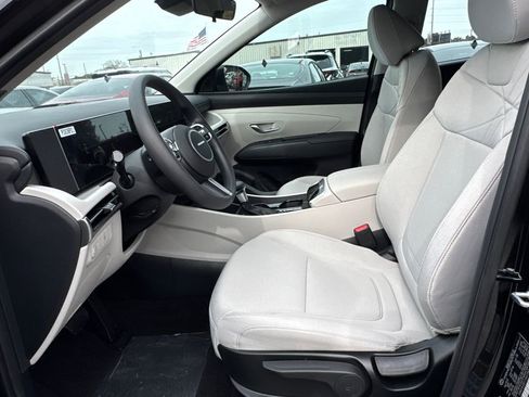 New 2026 Hyundai Tucson SE image 9