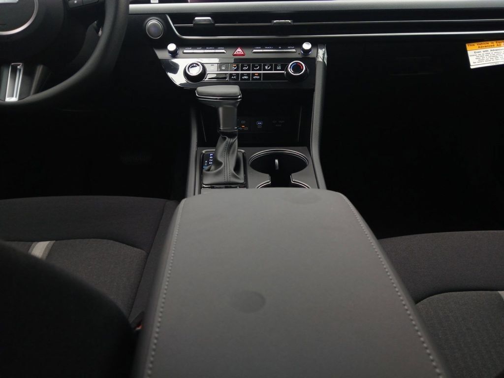 New 2026 Hyundai Sonata SE FWD image 12