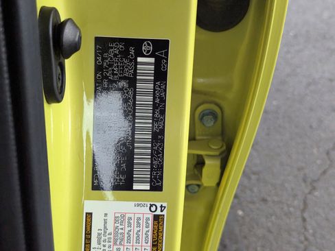 Used 2017 Toyota Corolla iM image 29