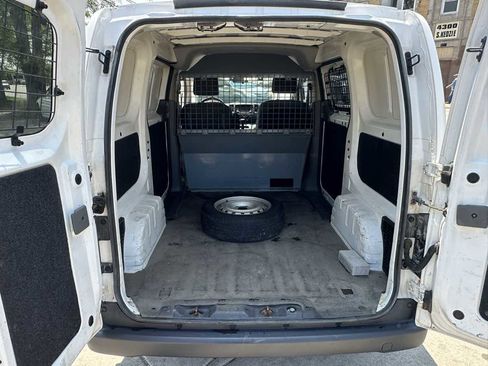 Used 2019 Nissan NV200 S image 25