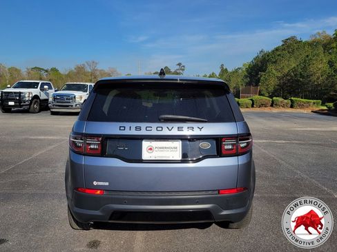 Used 2020 Land Rover Discovery Sport SE image 5