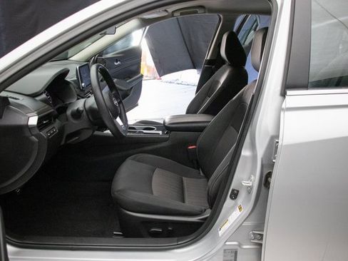 Used 2024 Nissan Altima 2.5 SV image 26