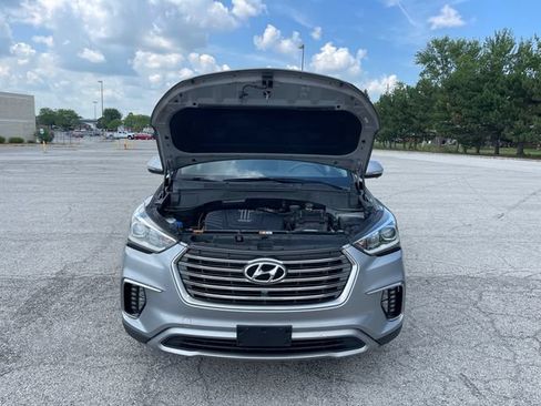 Used 2017 Hyundai Santa Fe AWD image 19