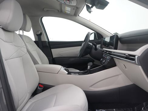 Used 2026 Hyundai Tucson SE image 12