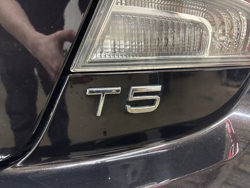 Used 2013 Volvo C70 T5 image 28