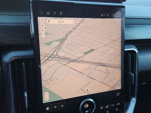 Used 2024 GMC Acadia AT4 w/ Luxury Package image 15