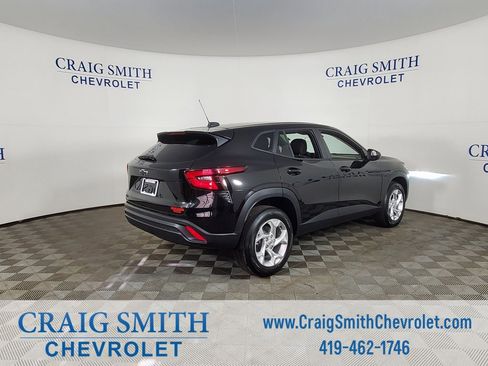 New 2026 Chevrolet Trax LS w/ LS Convenience Package image 22