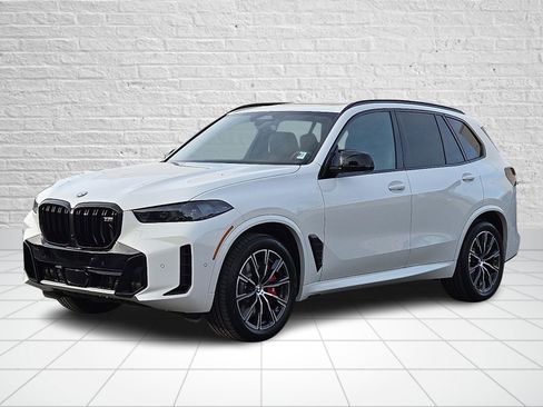 New 2026 BMW X5 M60i w/ Executive Package image 2