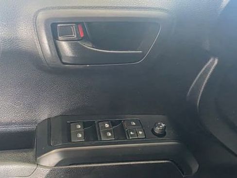 Used 2021 Toyota Tacoma SR image 12