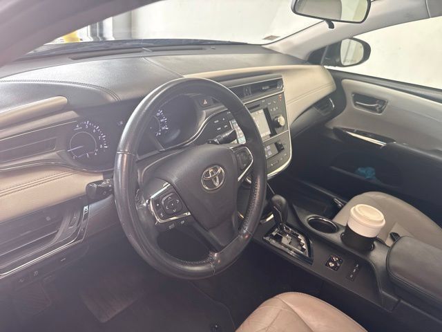 Used 2017 Toyota Avalon XLE FWD image 9