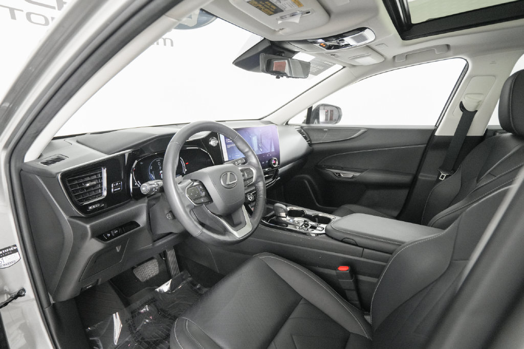 Certified 2022 Lexus NX 350h AWD w/ Vision Package image 10