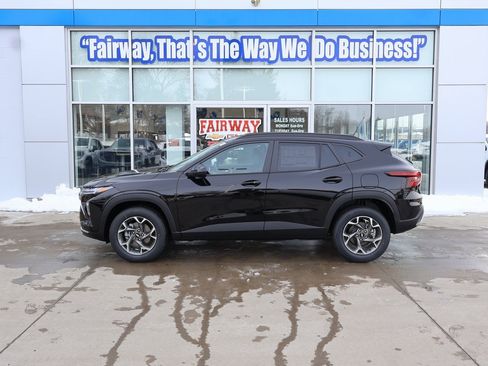 New 2026 Chevrolet Trax LT w/ Driver Confidence Package image 7