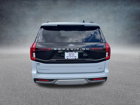 Certified 2025 Ford Expedition Max Platinum w/ Platinum Ultimate Package AWD/4WD image 7