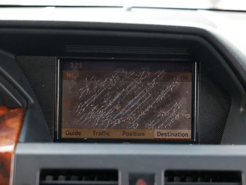 Used 2010 Mercedes-Benz GLK 350 2WD w/ Multimedia Pkg image 38