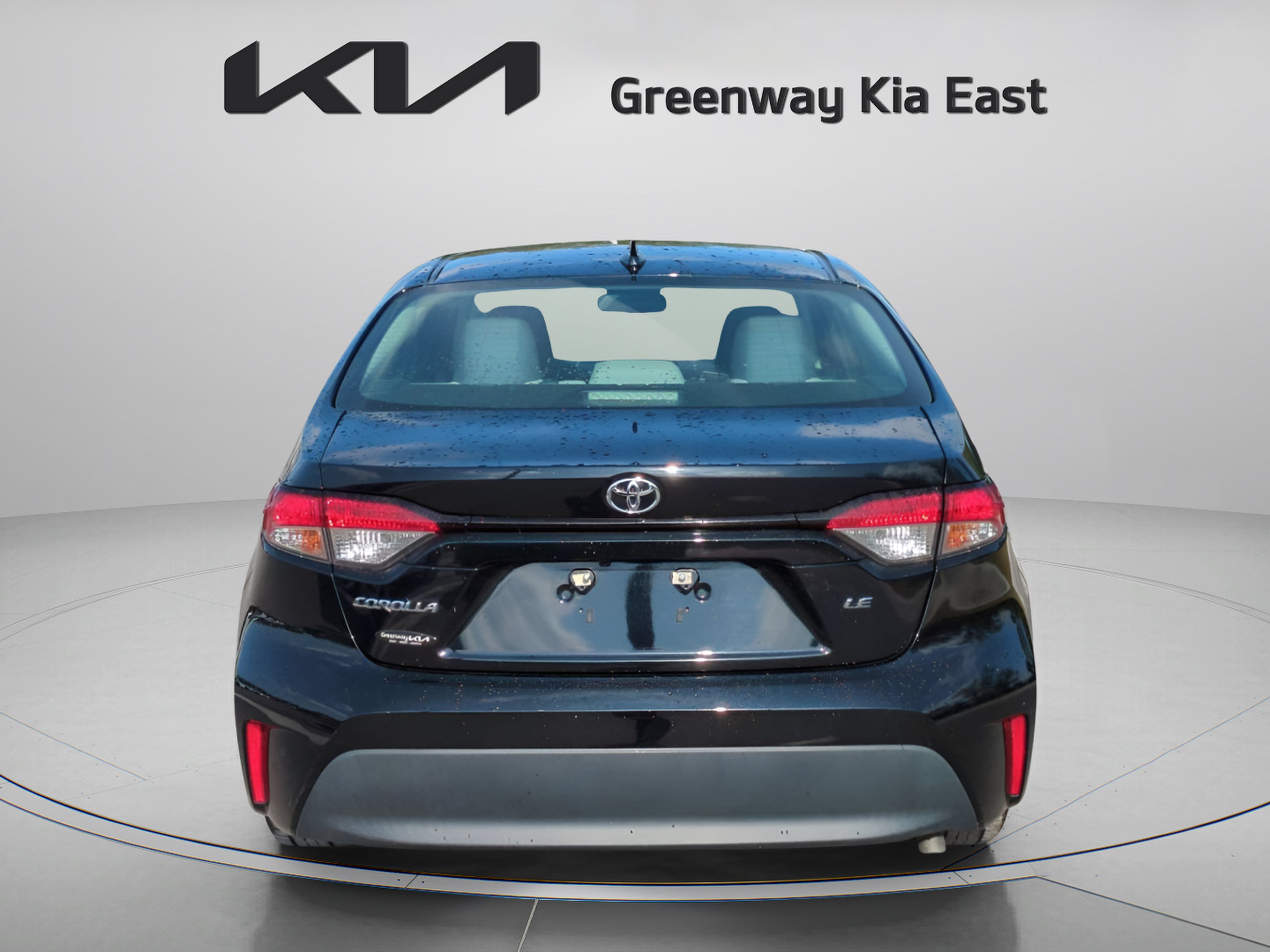 Used 2024 Toyota Corolla LE FWD image 8