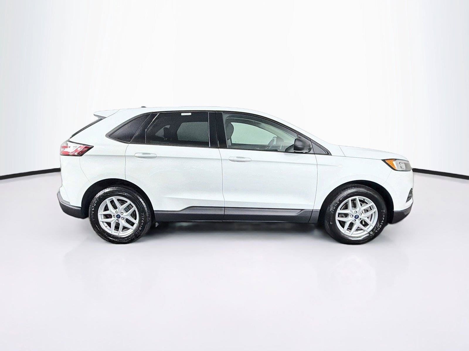 Used 2022 Ford Edge SE AWD/4WD image 12