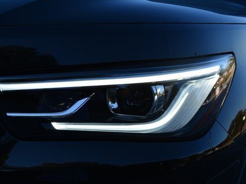 Used 2024 INFINITI QX80 Sensory image 6