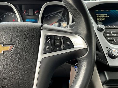 Used 2016 Chevrolet Equinox LTZ w/ Enhanced Convenience Package image 19