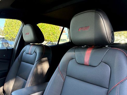 New 2026 Chevrolet Trax RS w/ Sunroof Package image 17