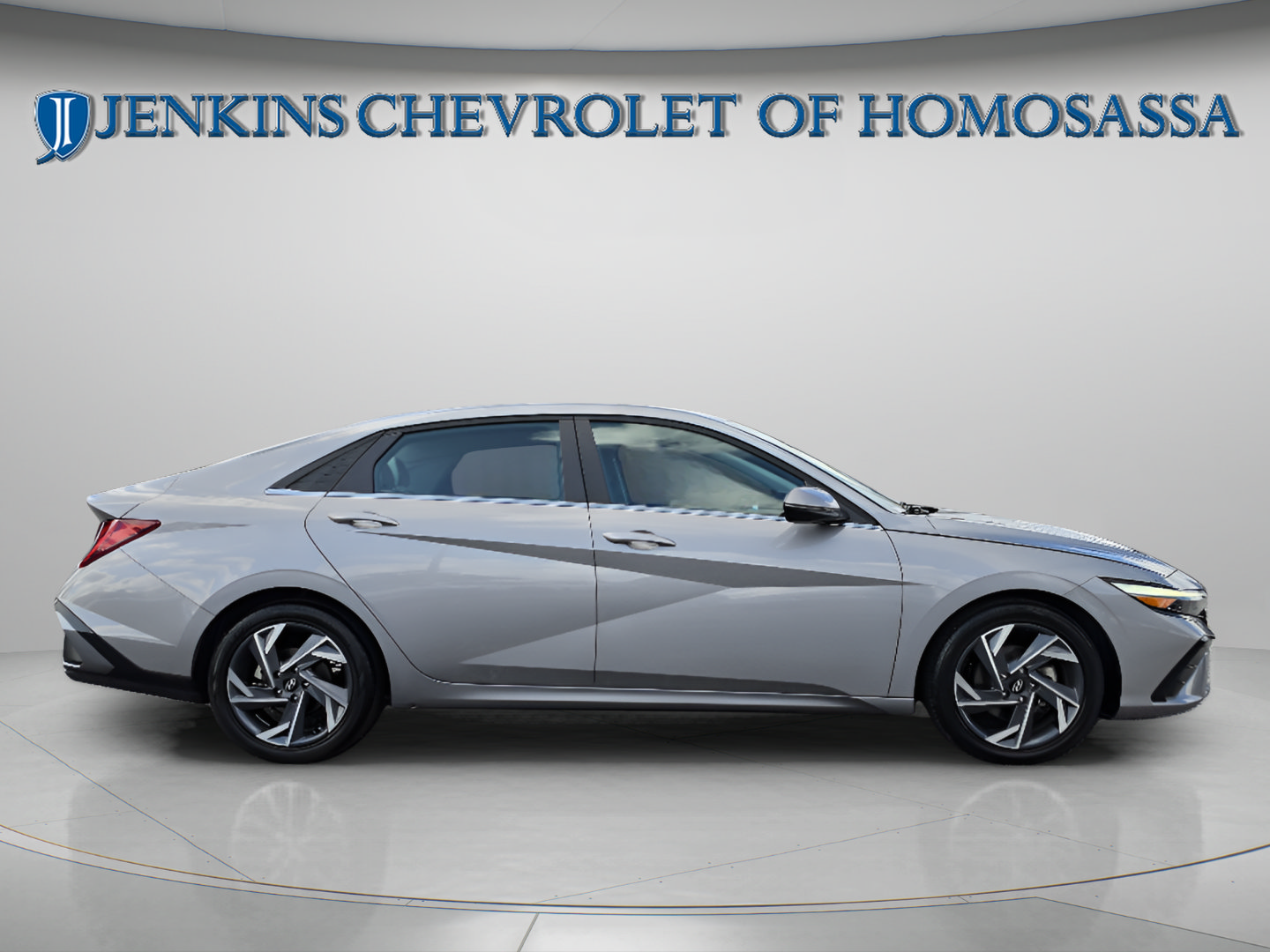 Used 2025 Hyundai Elantra Limited FWD image 3