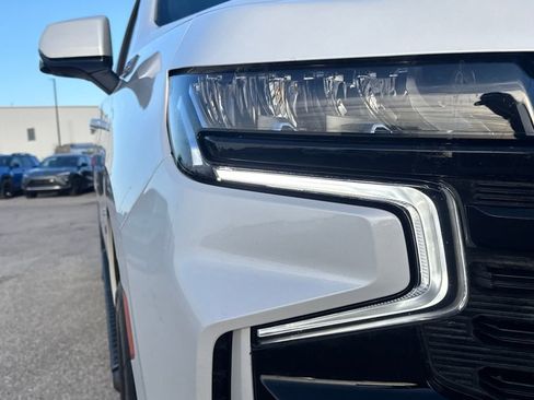 Used 2024 Chevrolet Suburban Z71 w/ Luxury Package image 10