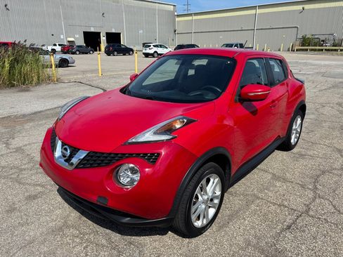 Used 2016 Nissan Juke S AWD/4WD image 7